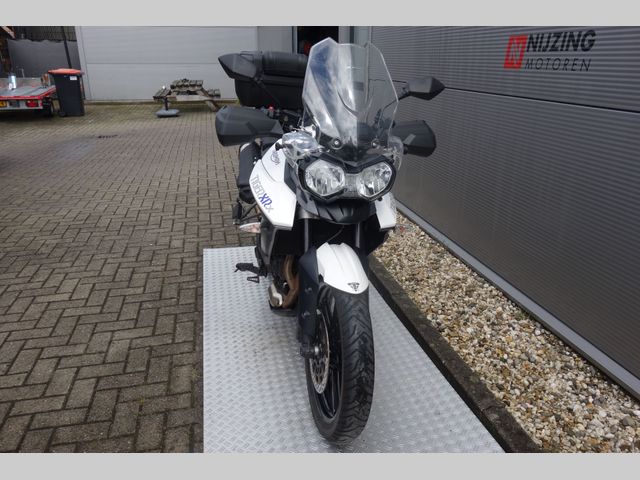 triumph - tiger-800-xrx