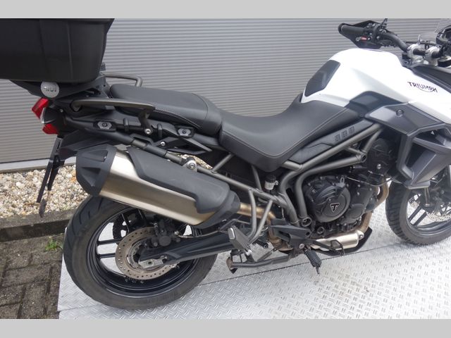 triumph - tiger-800-xrx