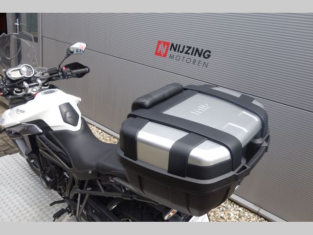 triumph - tiger-800-xrx