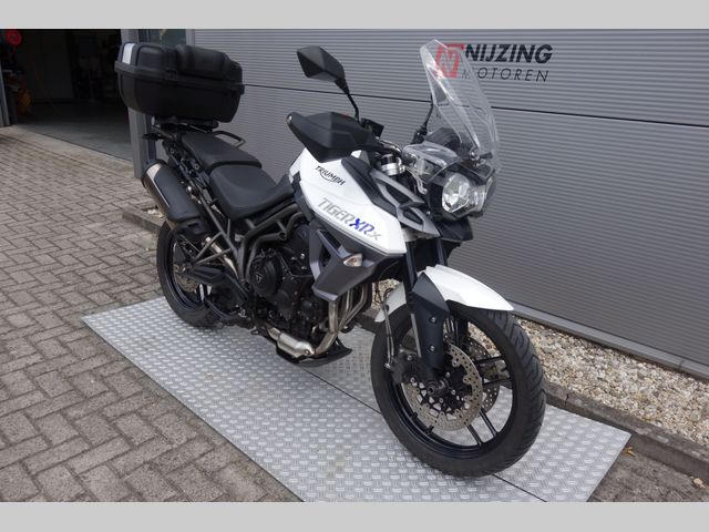triumph - tiger-800-xrx
