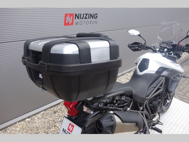 triumph - tiger-800-xrx