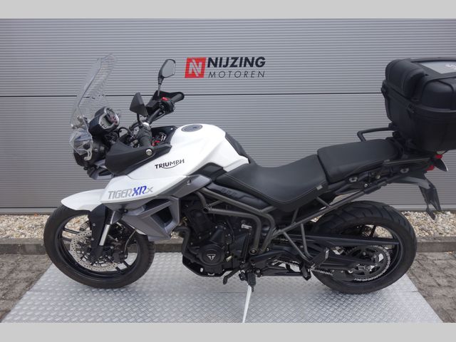 triumph - tiger-800-xrx