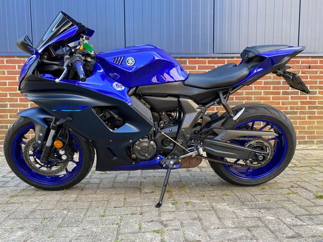 yamaha - r7