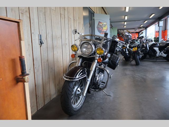 suzuki - intruder-c-800