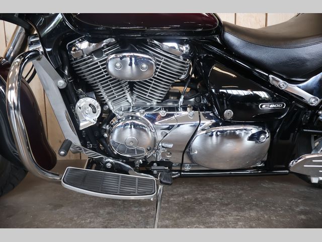 suzuki - intruder-c-800