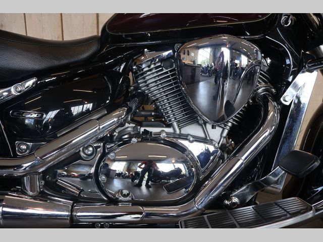 suzuki - intruder-c-800