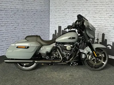 HARLEY-DAVIDSON STREET GLIDE FLHX – foto 2