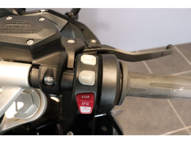 bmw - r-1200-rs