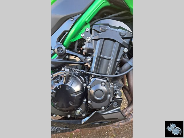 kawasaki - z900