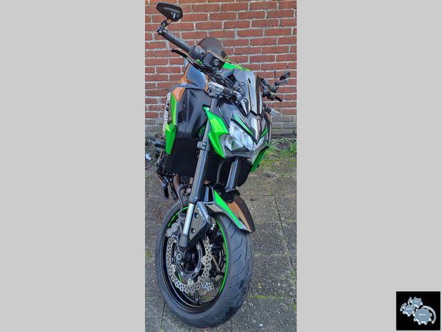 kawasaki - z900