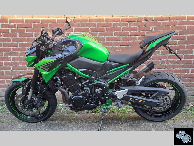kawasaki - z900