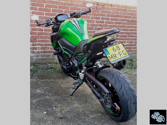kawasaki - z900