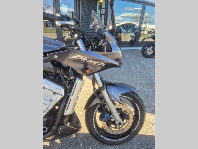 yamaha - fzs-1000--fazer