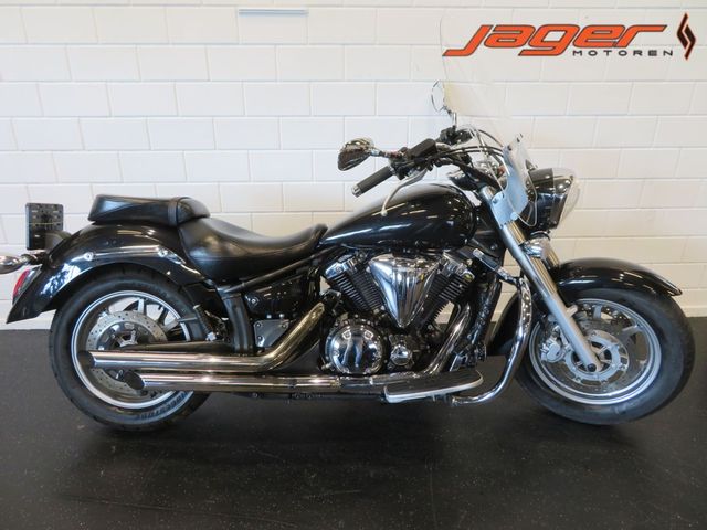 yamaha - xvs-1300-a-midnight-star
