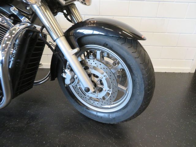 yamaha - xvs-1300-a-midnight-star