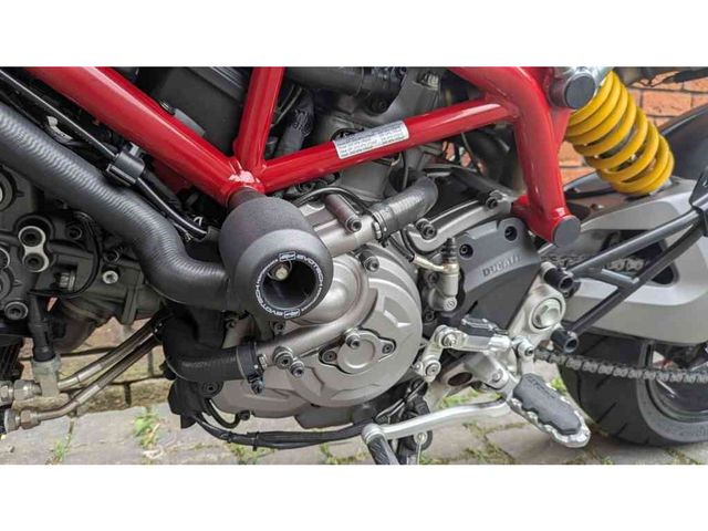ducati - hypermotard-950