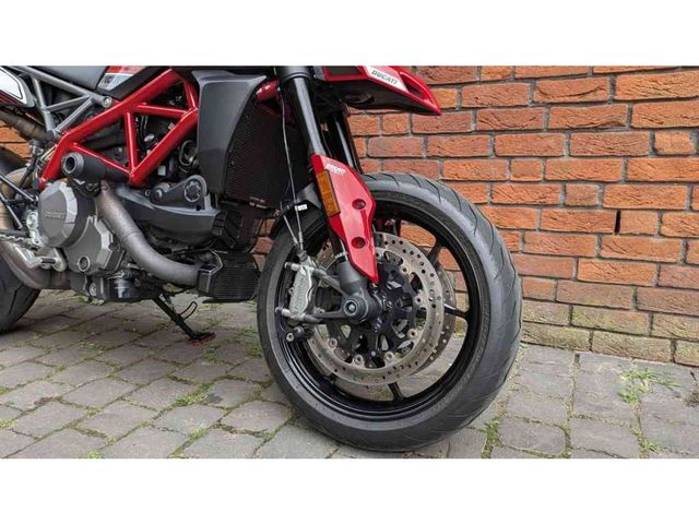 ducati - hypermotard-950