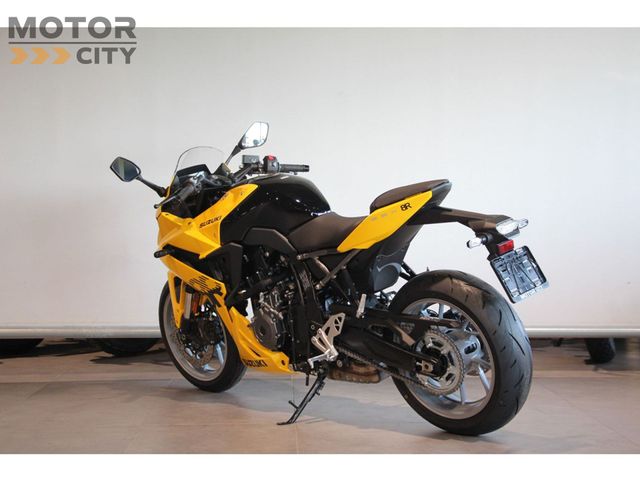 suzuki - gsx-8r