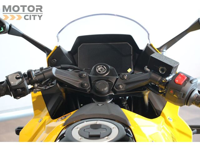 suzuki - gsx-8r