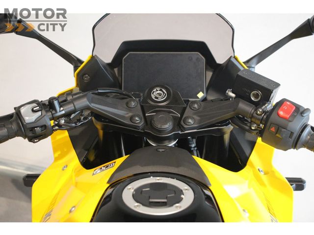 suzuki - gsx-8r