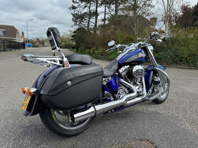 harley-davidson - convertible-softail-cvo