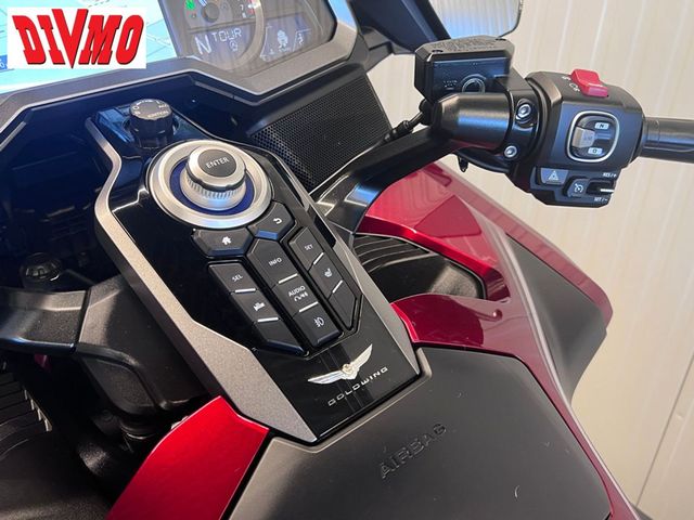 honda - gl-1800-goldwing-tour-dct