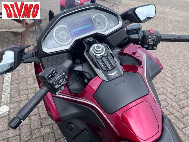 honda - gl-1800-goldwing-bagger-dct