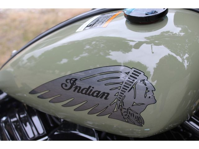 indian - chief-bobber-dark-horse