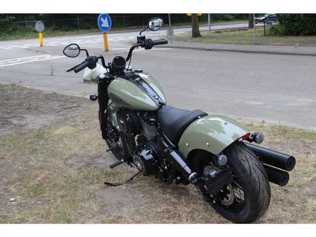 indian - chief-bobber-dark-horse