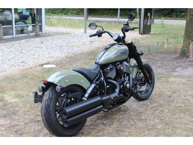 indian - chief-bobber-dark-horse