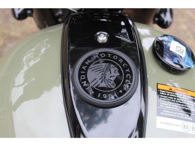 indian - chief-bobber-dark-horse