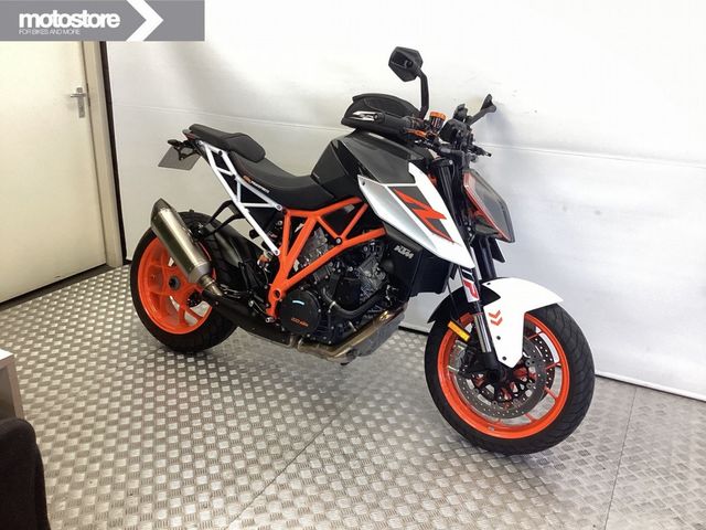 ktm - 1290-super-duke-r