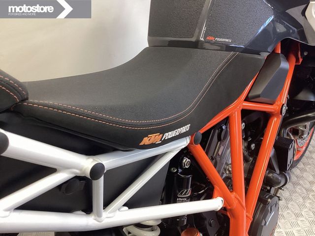 ktm - 1290-super-duke-r