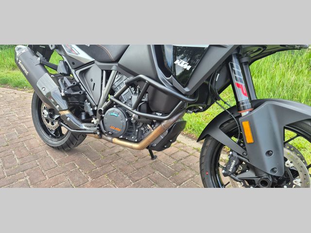 ktm - 1290-super-adventure-s