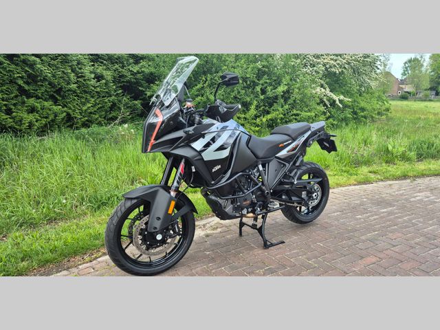 ktm - 1290-super-adventure-s
