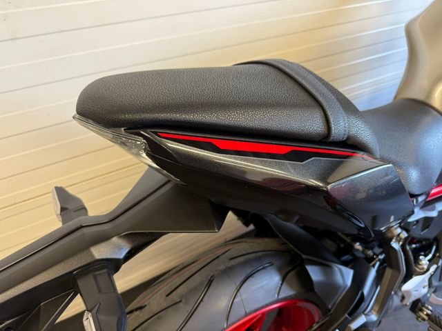 kawasaki - z650-abs