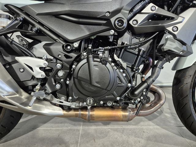 kawasaki - z400