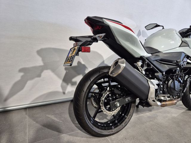 kawasaki - z400