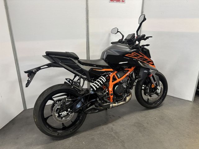 ktm - 390-duke-abs