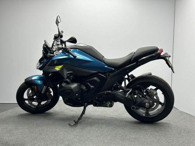 bmw - r-1300-r