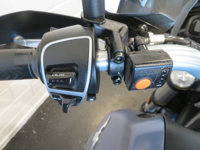 moto-guzzi - v-85-tt