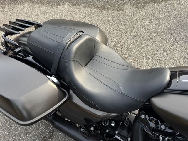 harley-davidson - roadking-114