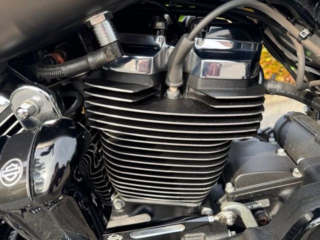 harley-davidson - roadking-114