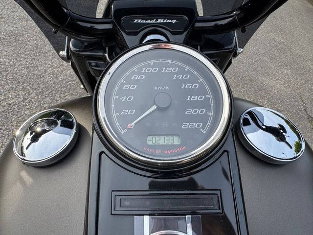 harley-davidson - roadking-114