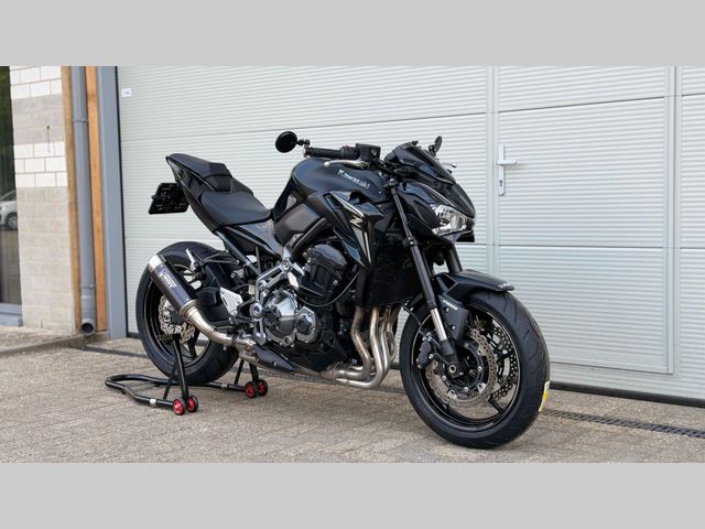 kawasaki - z900