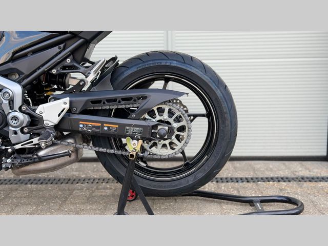 kawasaki - z900