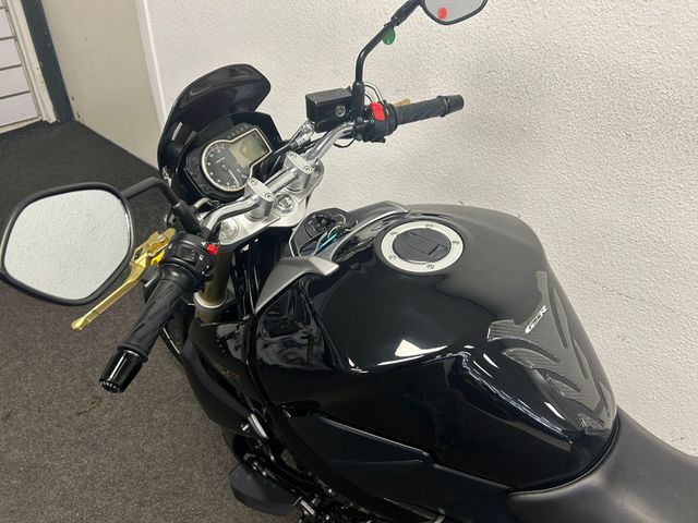 suzuki - gsr-750