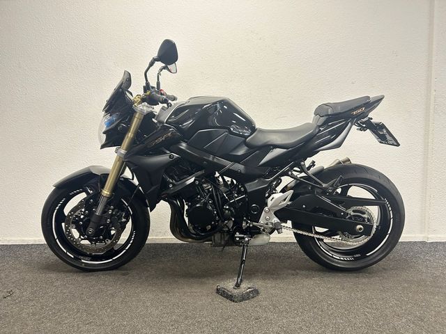 suzuki - gsr-750