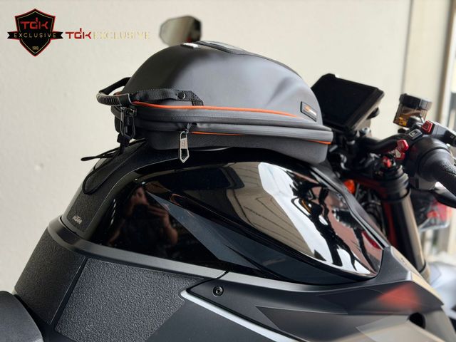 ktm - 1290-super-duke-r