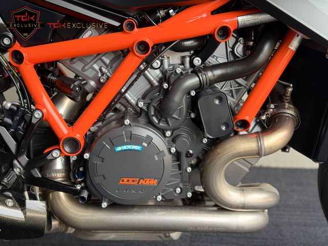 ktm - 1290-super-duke-r